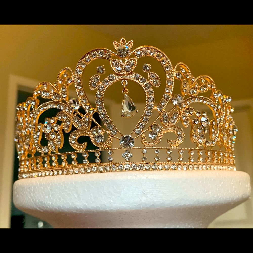 Adult tiara 👸🏾